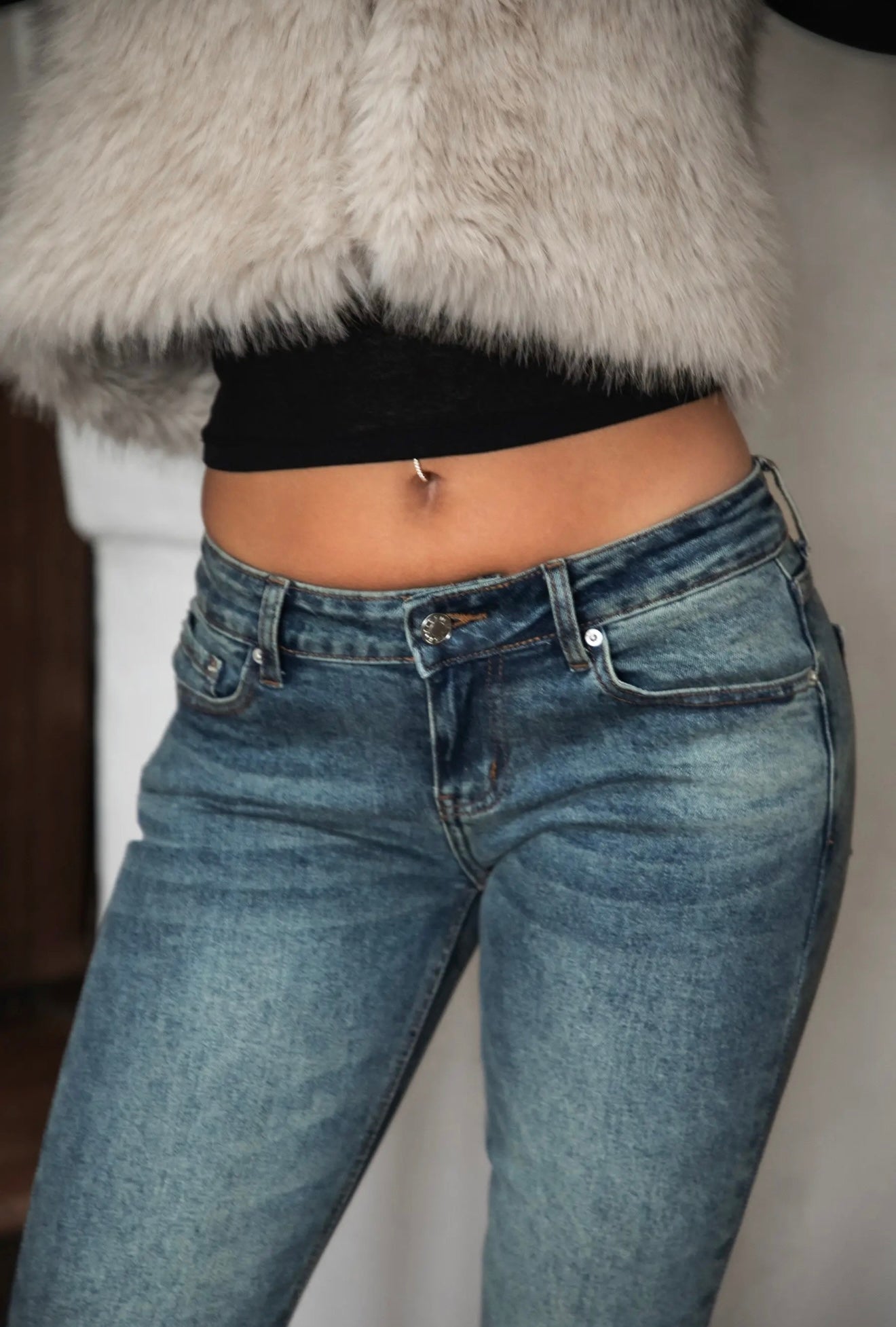 The Sunday Mid-Rise Jeans
