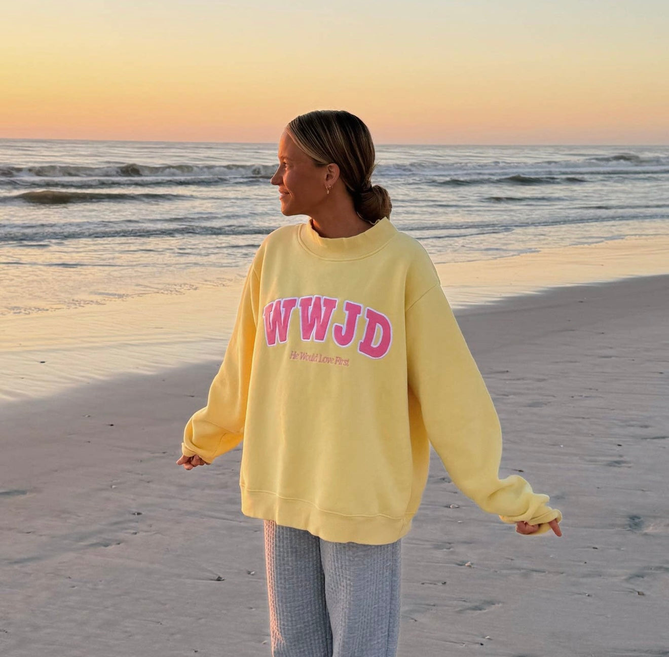 Love Like Jesus Crewneck