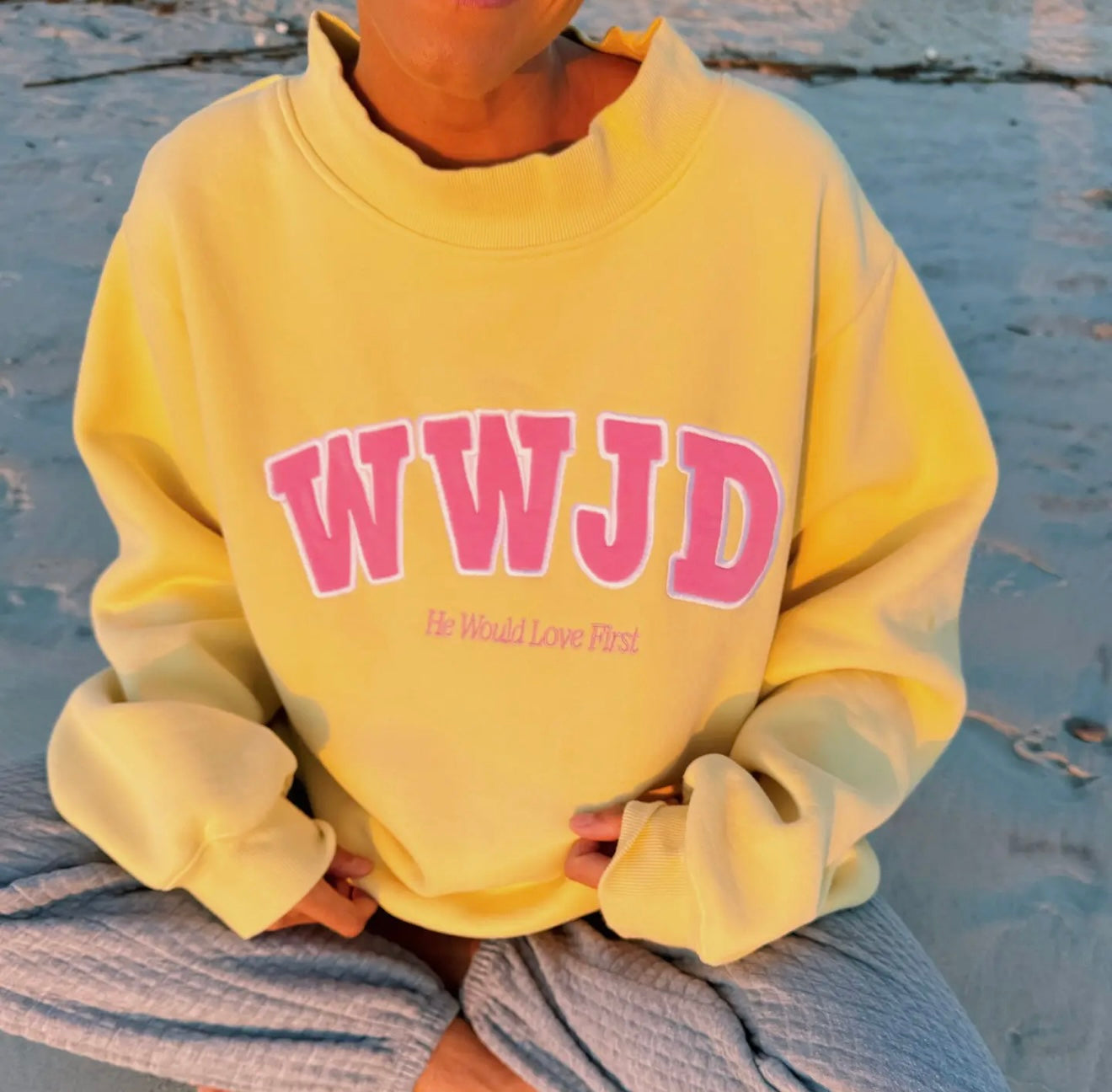 Love Like Jesus Crewneck