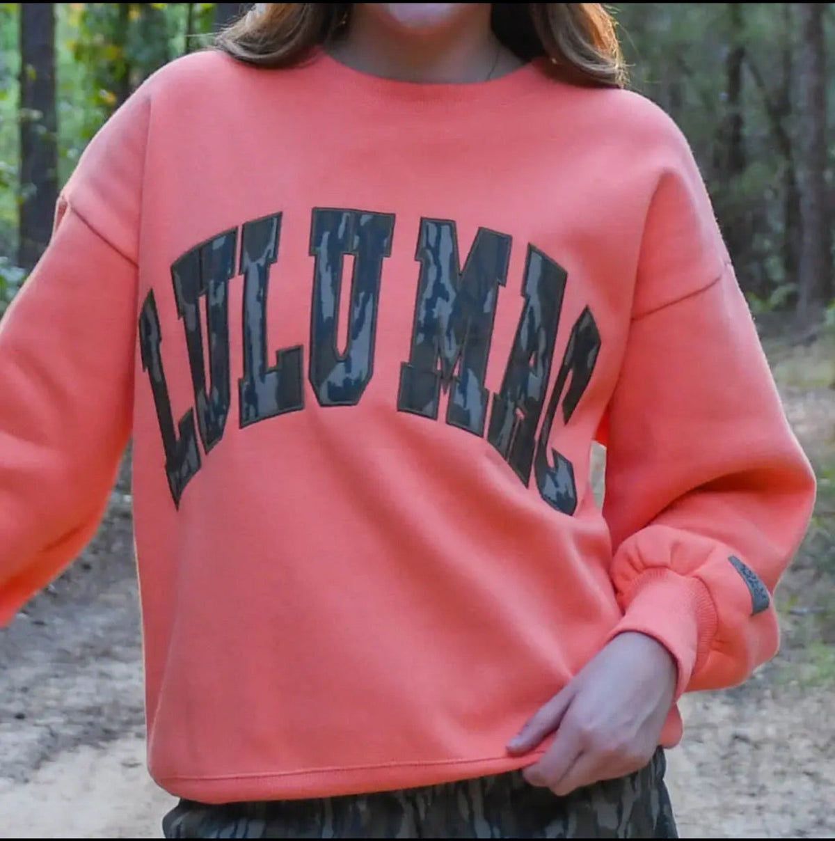 The Lulu Mac Coral Bottomland Camo Crew
