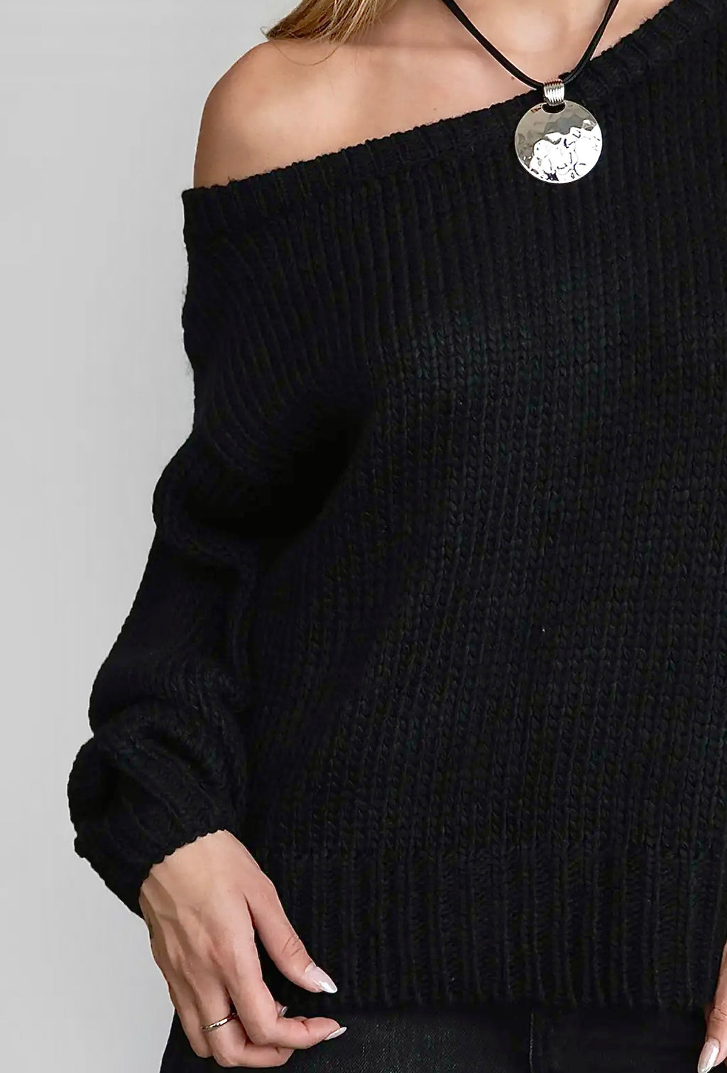 The Midnight Muse Knit
